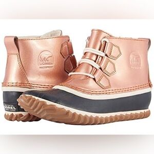 Limited Edition Sorel Rose Gold Out ‘n About Rain Boots (NWT)